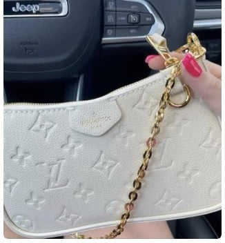 Shoulder bag - best quality